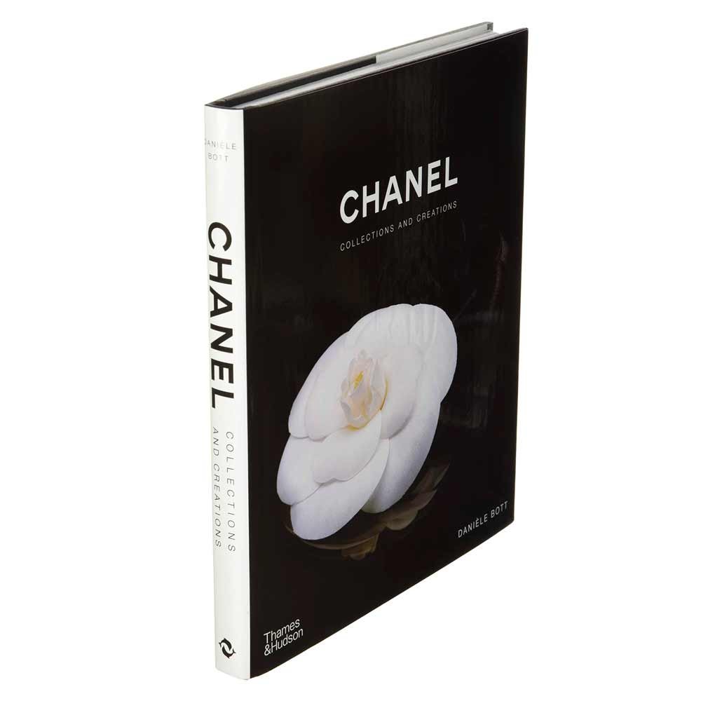 CHANEL ビジュアルブック 即決 CHANEL シャネル SPRING-SUMMER 1993 COLLECTION BOUTIQUE