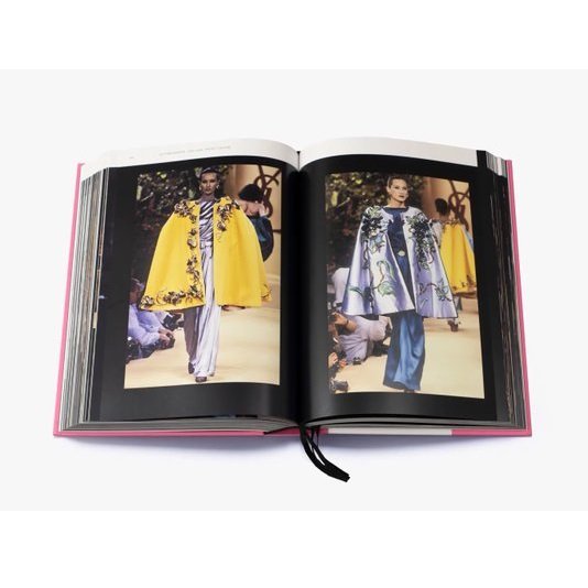 Livro Yves Saint Laurent Catwalk